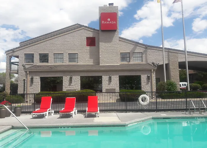 Ramada By Wyndham Albuquerque Airport